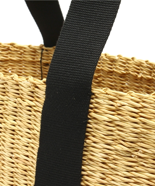 bpr BEAMS Women's（ビーピーアール　ビームス）の「MUUN / caba ポーチ カゴバッグ（かごバッグ・レディース・ナチュラル・ONE SIZE）」の5枚目の写真