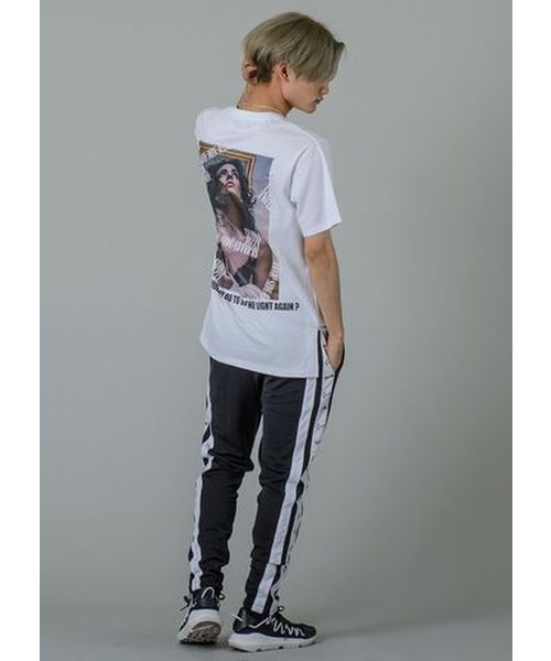 RE730(アールイーセブンサーティー)の「【RE730】フォトプリントロング丈Tシャツ ビッグシルエット(Tシャツ/カットソー・メンズ・ブラック/オフホワイト・LARGE/MEDIUM/X-LARGE)」の13枚目の写真
