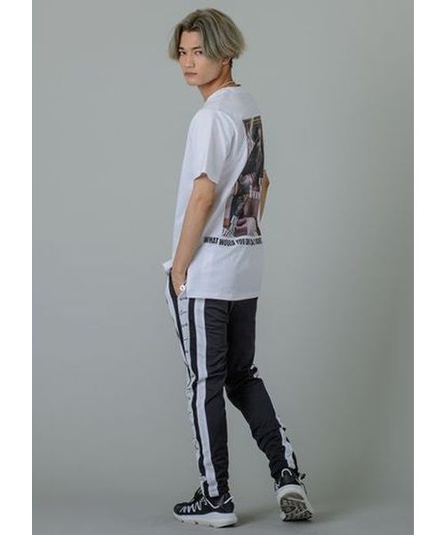 RE730(アールイーセブンサーティー)の「【RE730】フォトプリントロング丈Tシャツ ビッグシルエット(Tシャツ/カットソー・メンズ・ブラック/オフホワイト・LARGE/MEDIUM/X-LARGE)」の9枚目の写真