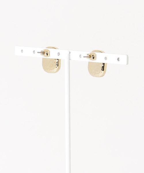misto accessories（ミストアクセサリーズ）の「プレスドフラワーピアス スクエア（ピアス（両耳用）・レディース・ピンク/ライトグリーン/グレー・FREE）」の4枚目の写真