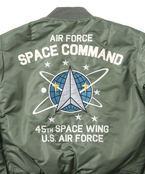 AVIREX（アヴィレックス）の「AVIREX SPACE COMMAND刺繍入りMA-1 