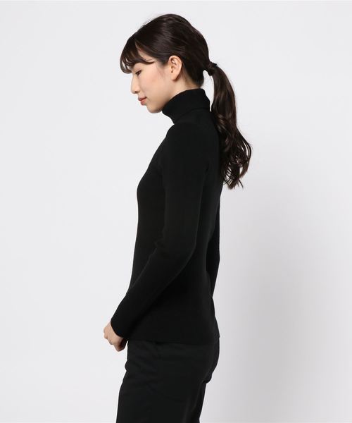 LOWRYS FARM（ローリーズファーム）の「１２Ｇリブタートル　857132（ニット/セーター・レディース・ブラック/ベージュ/ブラウン/レッド/オフホワイト・FREE）」の6枚目の写真