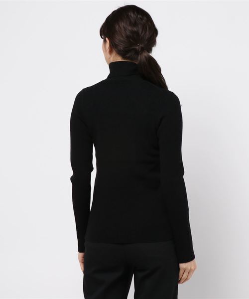 LOWRYS FARM（ローリーズファーム）の「１２Ｇリブタートル　857132（ニット/セーター・レディース・ブラック/ベージュ/ブラウン/レッド/オフホワイト・FREE）」の7枚目の写真