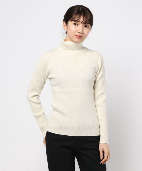 LOWRYS FARM（ローリーズファーム）の「１２Ｇリブタートル　857132（ニット/セーター・レディース・ブラック/ベージュ/ブラウン/レッド/オフホワイト・FREE）」の22枚目の写真