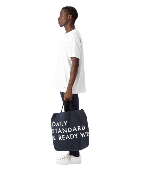 DAILY STANDARD by SANDINISTA（デイリースタンダードバイサンディニスタ）の「Ordinary Canvas 2way Bag / プリント入りキャンバスバッグ（ショルダーバッグ・メンズ・ネイビー/ナチュラル・FREE）」の10枚目の写真