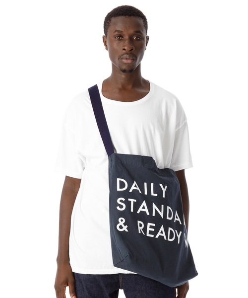 DAILY STANDARD by SANDINISTA（デイリースタンダードバイサンディニスタ）の「Ordinary Canvas 2way Bag / プリント入りキャンバスバッグ（ショルダーバッグ・メンズ・ネイビー/ナチュラル・FREE）」の16枚目の写真