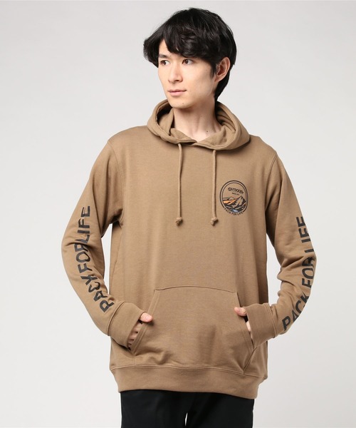 OUTDOOR PRODUCTS APPAREL(アウトドアプロダクツアパレル)の「袖プリントグラフィックプルパーカー(パーカー・メンズ・ダークグリーン/ベージュ/アイボリー/ライトブラウン・SMALL/MEDIUM/LARGE/X-LARGE)」の2枚目の写真