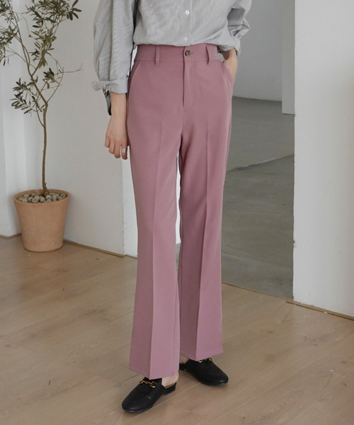 urge:(アージコロン )の「【URGE:】シルエットフレアスリットパンツ(スラックス・レディース・ブルー/ブラウン/アイボリー/ブラック/ミント/ライトベージュ/ピンク系その他/グリーン系その他/モカ/ダークブルー/グレイッシュベージュ/チャコールグレー/アッシュブラウン・FREE/SMALL/MEDIUM/LARGE)」の13枚目の写真