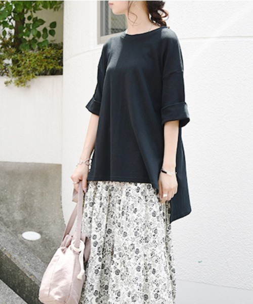 and it_(アンドイット)の「【日本製】Beスリーブデイリーゆるカットソー(Tシャツ/カットソー・レディース・ブラック/ライトグレー/カーキブラウン/ベージュ/ライトブラウン・FREE)」の1枚目の写真