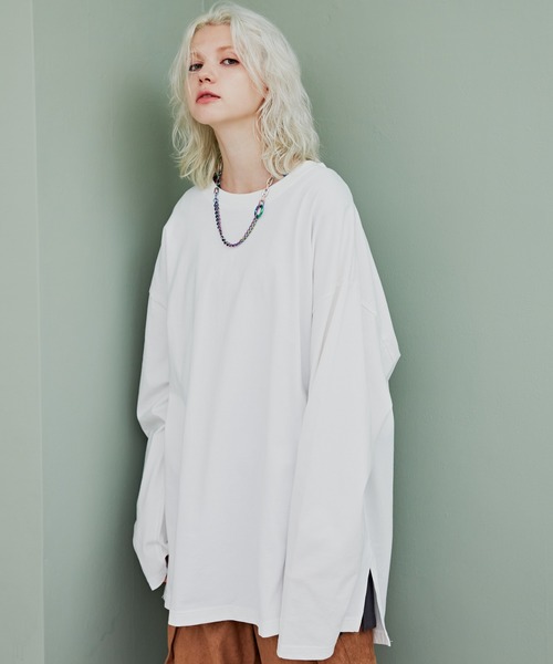 AIVER（アイバー）の「AIVER　シルケットルーズスリット L/S TEE（Tシャツ/カットソー・メンズ・グレイッシュブルー/ブラック/チャコールグレー/オフホワイト・MEDIUM/LARGE/SMALL）」の2枚目の写真