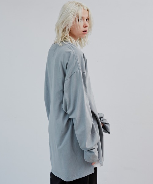 AIVER（アイバー）の「AIVER　シルケットルーズスリット L/S TEE（Tシャツ/カットソー・メンズ・グレイッシュブルー/ブラック/チャコールグレー/オフホワイト・MEDIUM/LARGE/SMALL）」の17枚目の写真