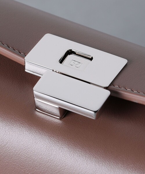 ＜SUSAN SZATMARY＞CLF PT PLALAIS ショルダーバッグ SUSAN SZATMARY（スーザンサツマリー）の「＜SUSAN SZATMARY