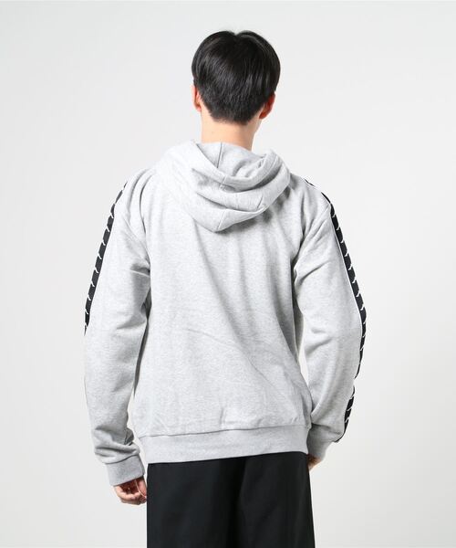 Kappa(カッパ)の「Kappa(カッパ)【UNI】Kappa × ONE PIECE LAW HOODIE(パーカー・メンズ・ブラック/ベージュ/グレー・L/XL/S/M)」の8枚目の写真