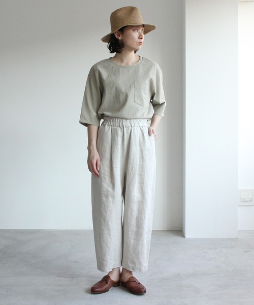 yuni(ユニ )の「Linen Twill gom tuck パンツ(その他パンツ・レディース・ネイビー/ホワイト/ピンク・FREE)」の8枚目の写真