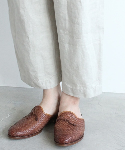 yuni(ユニ )の「Linen Twill gom tuck パンツ(その他パンツ・レディース・ネイビー/ホワイト/ピンク・FREE)」の6枚目の写真