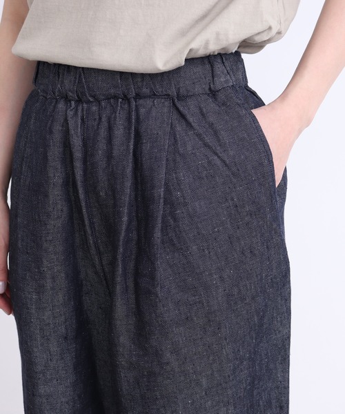 yuni(ユニ )の「Linen Twill gom tuck パンツ(その他パンツ・レディース・ネイビー/ホワイト/ピンク・FREE)」の20枚目の写真