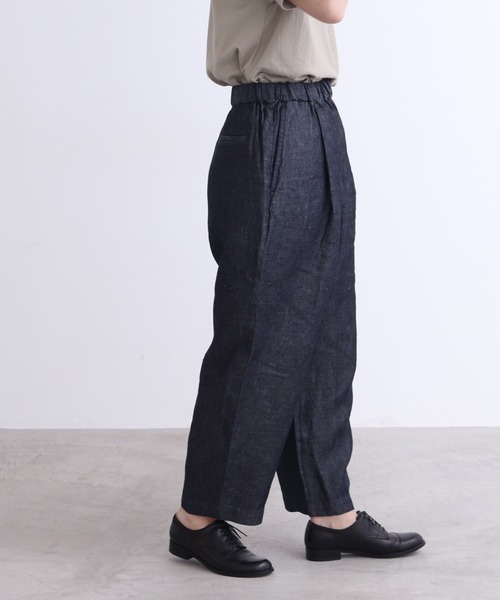 yuni(ユニ )の「Linen Twill gom tuck パンツ(その他パンツ・レディース・ネイビー/ホワイト/ピンク・FREE)」の17枚目の写真