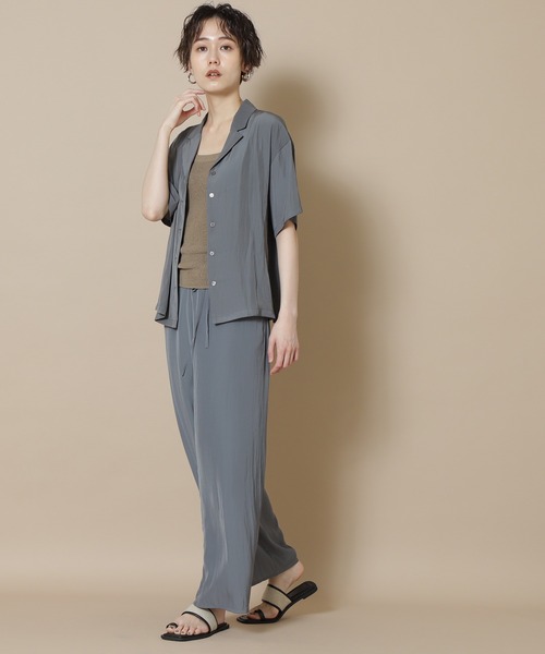 N.(N. Natural Beauty Basic)(エヌエヌナチュラルビューティーベーシック)の「◆パウダーサテンリラックスパンツ(その他パンツ・レディース・チャコールグレー/ブルー/モカ・MEDIUM)」の1枚目の写真