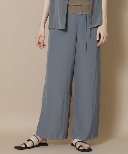 N.(N. Natural Beauty Basic)(エヌエヌナチュラルビューティーベーシック)の「◆パウダーサテンリラックスパンツ(その他パンツ・レディース・チャコールグレー/ブルー/モカ・MEDIUM)」の9枚目の写真