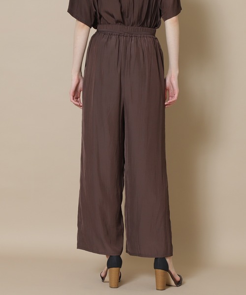 N.(N. Natural Beauty Basic)(エヌエヌナチュラルビューティーベーシック)の「◆パウダーサテンリラックスパンツ(その他パンツ・レディース・チャコールグレー/ブルー/モカ・MEDIUM)」の15枚目の写真