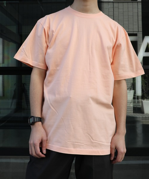 United Athle(ユナイテッドアスレ)の「United Athle/ユナイテッドアスレ 5.6オンス ハイクオリティー Tシャツ(Tシャツ/カットソー・メンズ・ブラック/ベージュ/グレー/オフホワイト/グリーン系その他/オレンジ系その他・MEDIUM/LARGE/X-LARGE/SMALL)」の6枚目の写真