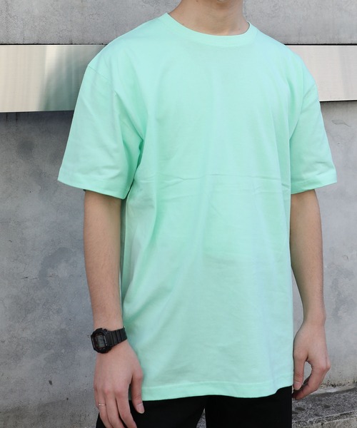United Athle(ユナイテッドアスレ)の「United Athle/ユナイテッドアスレ 5.6オンス ハイクオリティー Tシャツ(Tシャツ/カットソー・メンズ・ブラック/ベージュ/グレー/オフホワイト/グリーン系その他/オレンジ系その他・MEDIUM/LARGE/X-LARGE/SMALL)」の13枚目の写真