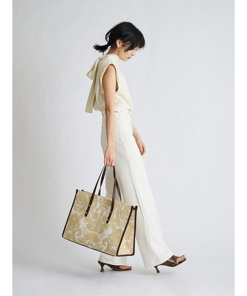 SNIDEL（スナイデル）の「ORGANICSギャザーボリュームカットトップス（Tシャツ/カットソー・レディース・ホワイト/ブラウン/イエロー・FREE）」の10枚目の写真