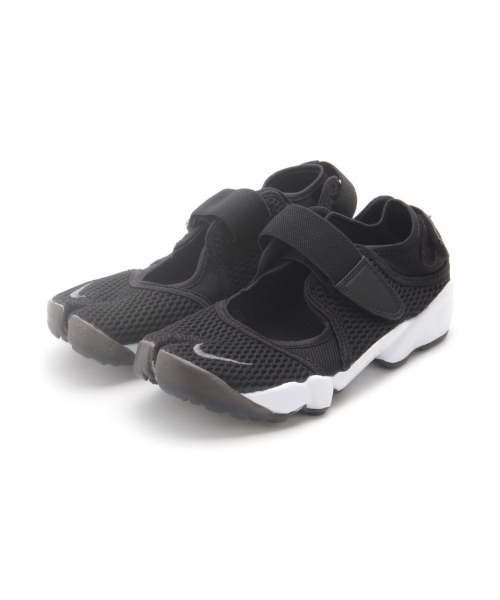 NIKE(ナイキ)の「848386-001 ナイキ ウィメンズ エア リフト ブリーズ(スニーカー・レディース・ブラック・23/24)」の1枚目の写真