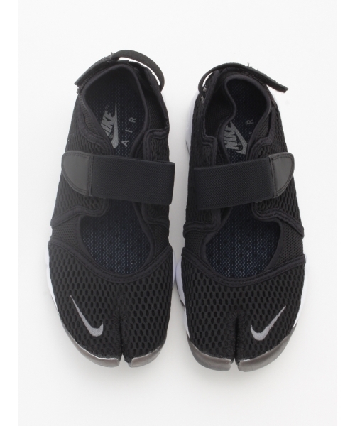 NIKE(ナイキ)の「848386-001 ナイキ ウィメンズ エア リフト ブリーズ(スニーカー・レディース・ブラック・23/24)」の6枚目の写真