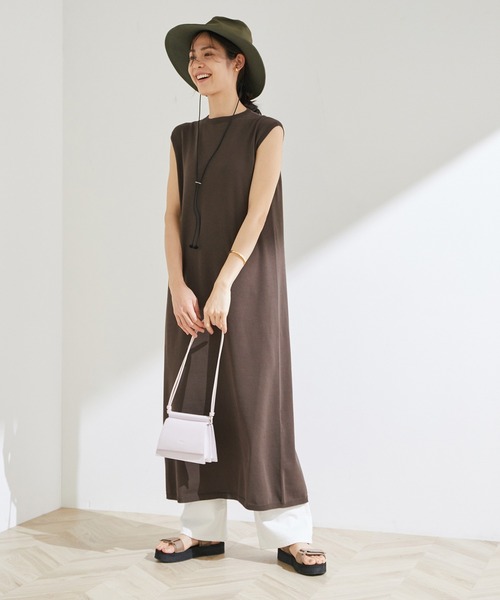 ROPE'（ロペ）の「ハイゲージホールガーメントワンピース（ワンピース・レディース・ブラック/ダークブラウン/マスタード・38）」の5枚目の写真