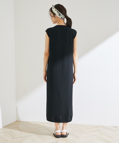 ROPE'（ロペ）の「ハイゲージホールガーメントワンピース（ワンピース・レディース・ブラック/ダークブラウン/マスタード・38）」の11枚目の写真