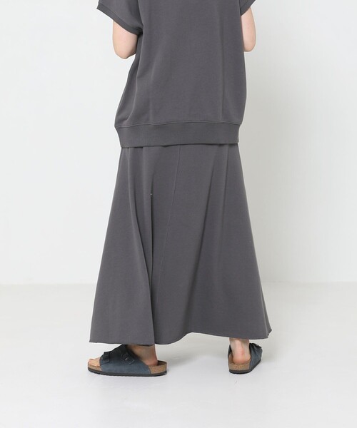 Sig FREAK'S STORE（シグフリークスストア）の「スウェットスカートセットアップ（セットアップ・レディース・ダークグレー/ベージュ・ﾌﾘ-）」の9枚目の写真