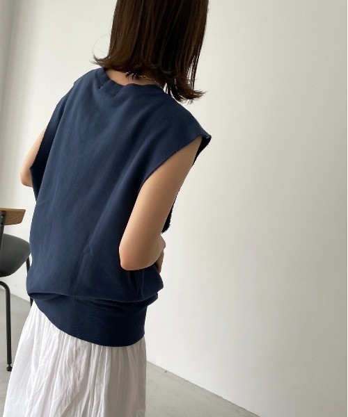 CANAL JEAN(キャナルジーン)の「RED CHOP WORKS(レッドチョップワークス) "GREENDALE"スウェットタンクトップ(タンクトップ・レディース・ネイビー/オフホワイト・38)」の9枚目の写真