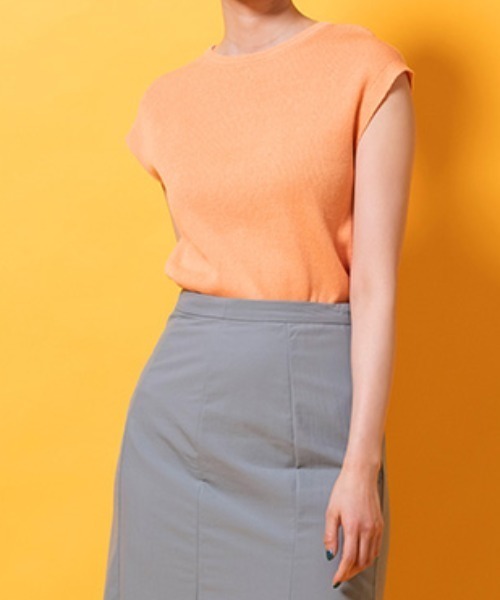 lautreamont BLEUBLANC(ロートレアモンブルーブラン)の「麻混リブニットプルオーバー(ニット/セーター・レディース・ホワイト/ベージュ/オレンジ/グリーン・9号)」の1枚目の写真