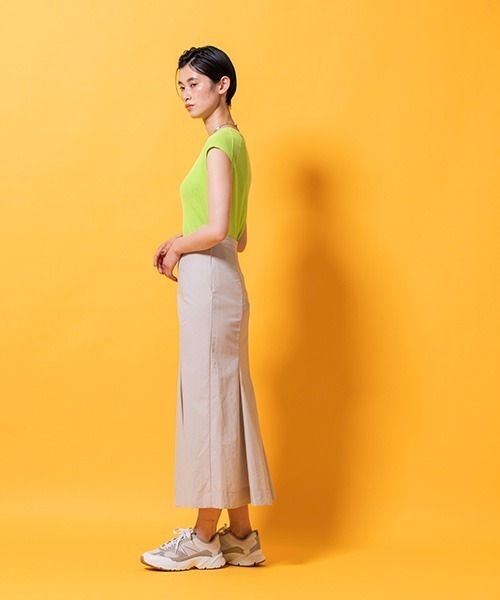 lautreamont BLEUBLANC(ロートレアモンブルーブラン)の「麻混リブニットプルオーバー(ニット/セーター・レディース・ホワイト/ベージュ/オレンジ/グリーン・9号)」の16枚目の写真