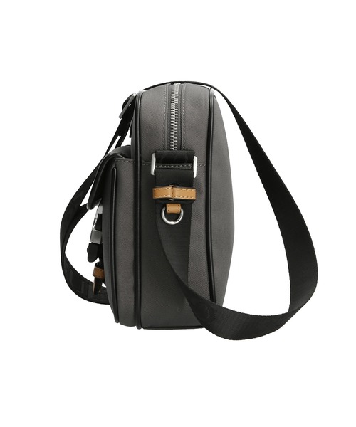 Guess（ゲス）の「MASSA Top Zip Crossbody Flat（ショルダーバッグ・メンズ・ブラック/グレー・ONE SIZE）」の17枚目の写真