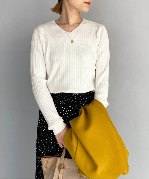 PICCIN（ピッチン）の「太リブVネックニット（ニット/セーター・レディース・ベージュ/パープル/オフホワイト/ブルー/ブルーグレー・M）」の18枚目の写真