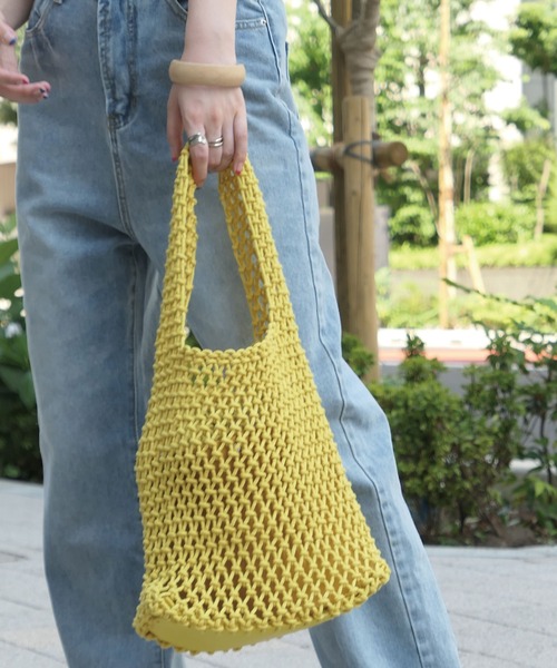 CORNERS（コーナーズ）の「ロープ編みショルダーバッグ（かごバッグ・レディース・ベージュ/イエロー/ピンク/ブラック/ホワイト・FREE）」の9枚目の写真