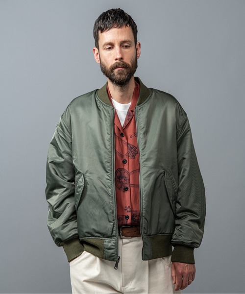 MR.OLIVE(ミスターオリーブ)の「ボア x フライトクロス / リバーシブル MA-1 フライトジャケット(MA-1・メンズ・ブラック/カーキ・LARGE/SMALL/MEDIUM)」の11枚目の写真