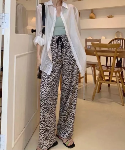 KOR（ケーオーアール）の「アニマル レオパード柄 豹柄 ストレートワイドパンツ（その他パンツ・レディース・レオパード・M/L/XL/2XL/3XL/4XL/5XL）」の14枚目の写真