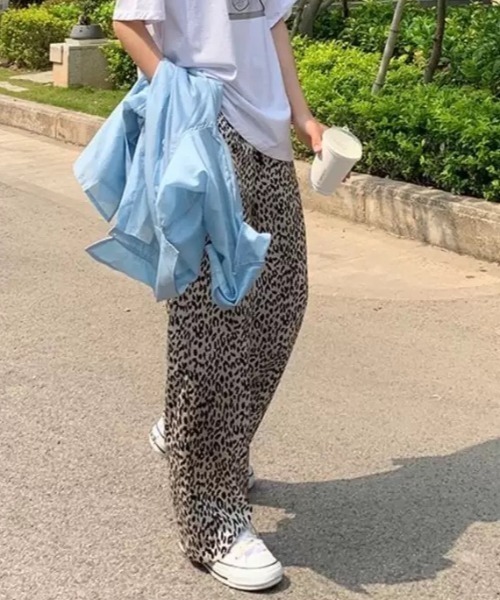 KOR（ケーオーアール）の「アニマル レオパード柄 豹柄 ストレートワイドパンツ（その他パンツ・レディース・レオパード・M/L/XL/2XL/3XL/4XL/5XL）」の7枚目の写真