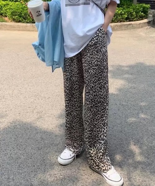 KOR（ケーオーアール）の「アニマル レオパード柄 豹柄 ストレートワイドパンツ（その他パンツ・レディース・レオパード・M/L/XL/2XL/3XL/4XL/5XL）」の5枚目の写真