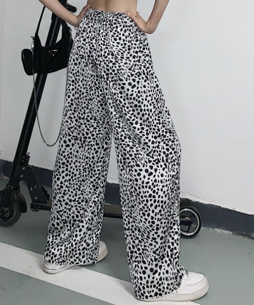 KOR（ケーオーアール）の「アニマル レオパード柄 豹柄 ストレートワイドパンツ（その他パンツ・レディース・レオパード・M/L/XL/2XL/3XL/4XL/5XL）」の20枚目の写真