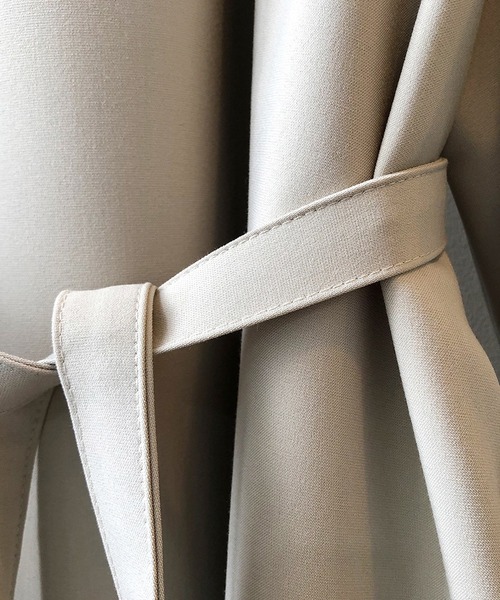 Bifrost(ビフレスト)の「サテンライクシャツワンピース(シャツワンピース・レディース・ベージュ/ブルー・M/L)」の9枚目の写真