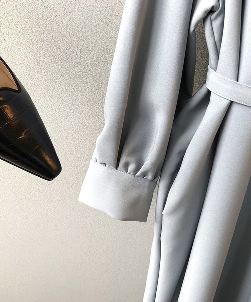 Bifrost(ビフレスト)の「サテンライクシャツワンピース(シャツワンピース・レディース・ベージュ/ブルー・M/L)」の17枚目の写真