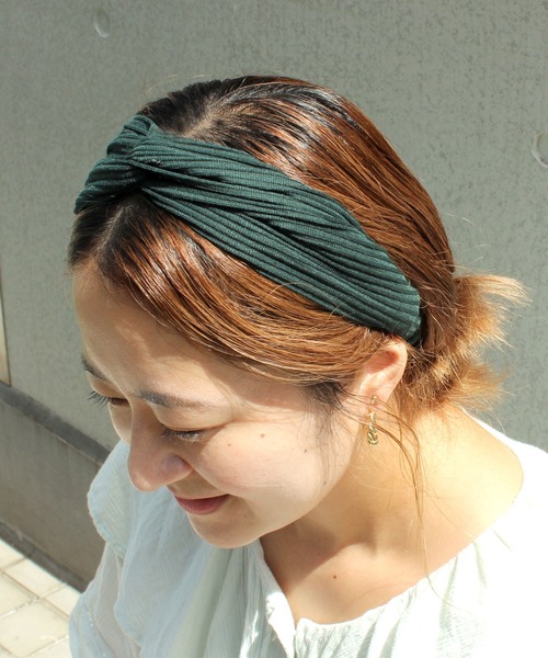 yield(イールド)の「【yield select】クロストップ ヘアバンド ESN-001NES-001(ヘアバンド・レディース・チャコールグレー/ブラック/ダークグリーン/ベージュ/ネイビー/グレー/マスタード/ワインレッド/ミント/チェリーピンク/コーラル・FREE)」の6枚目の写真