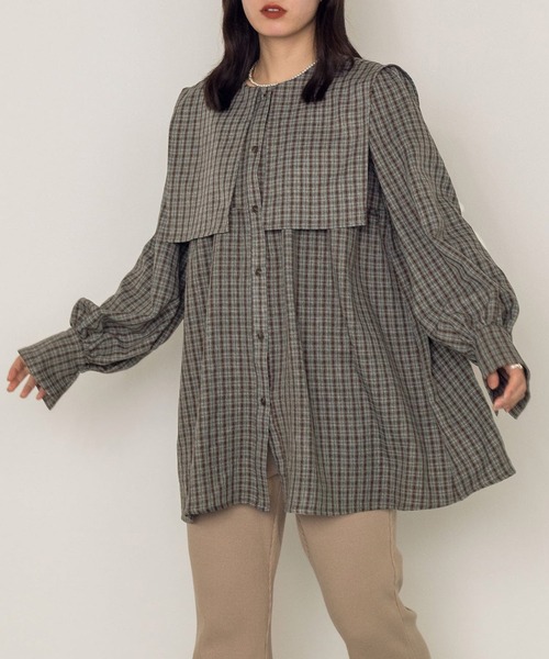 w closet(ダブルクローゼット)の「【新色追加】2WAYBIGカラーチュニック(チュニック・レディース・ブラウン/オフホワイト/チェック/キナリ/ベージュ/ブラック・FREE)」の1枚目の写真