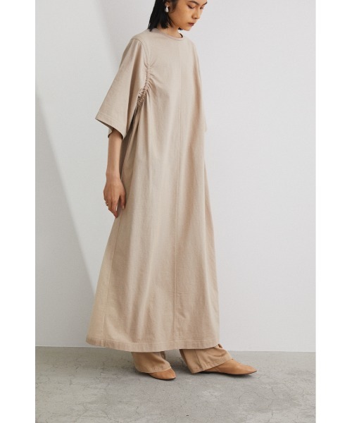 STYLEMIXER（スタイルミキサー）の「アームギャザーワンピース（ワンピース・レディース・ブラック/ベージュ/レッド・SMALL/MEDIUM）」の5枚目の写真