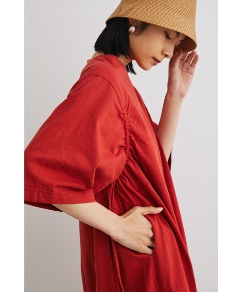 STYLEMIXER（スタイルミキサー）の「アームギャザーワンピース（ワンピース・レディース・ブラック/ベージュ/レッド・SMALL/MEDIUM）」の20枚目の写真