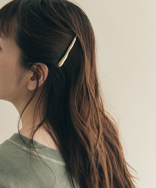 SMELLY（スメリー）の「ユガミメタルセットピン（ヘアピン・レディース・ゴールド・-）」の2枚目の写真